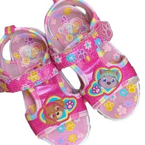 Paw Patrol LIGHT UP girls sandals Size 9, Color pink